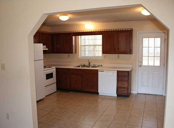 4th image of 515 Loughridge Ln