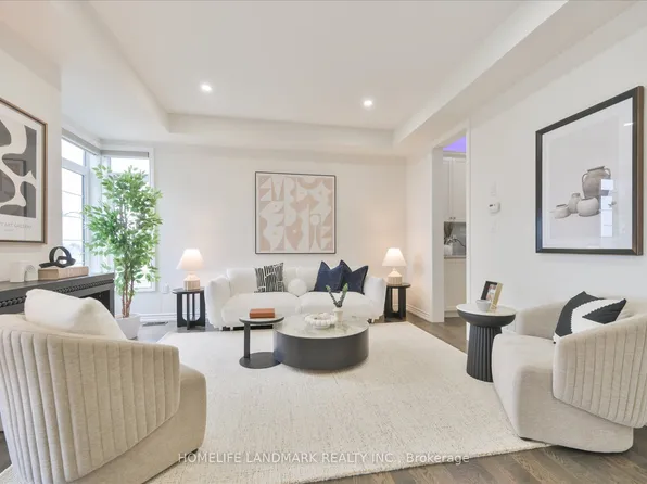 79 Bethpage Cres, Newmarket, ON L3X 0M4