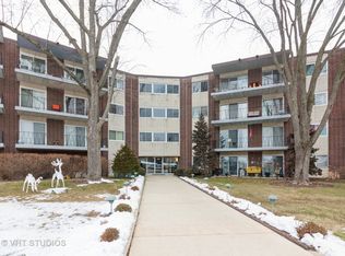 5540 Walnut Ave APT 11A, Downers Grove, IL 60515