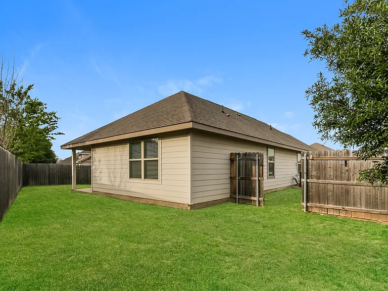 8312 Runner Oak Ln — Photo 5