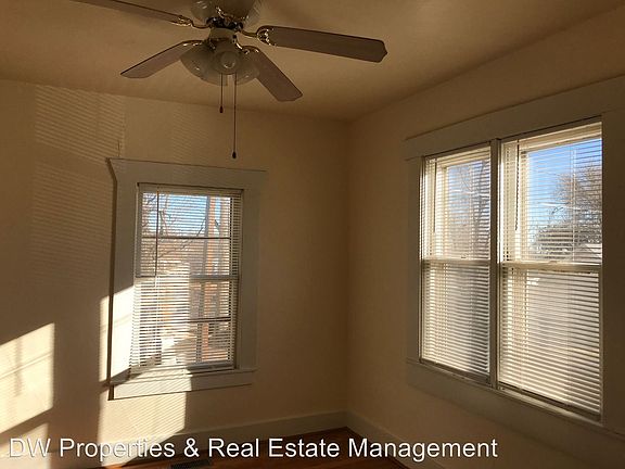 4th image of 304 E Elm St