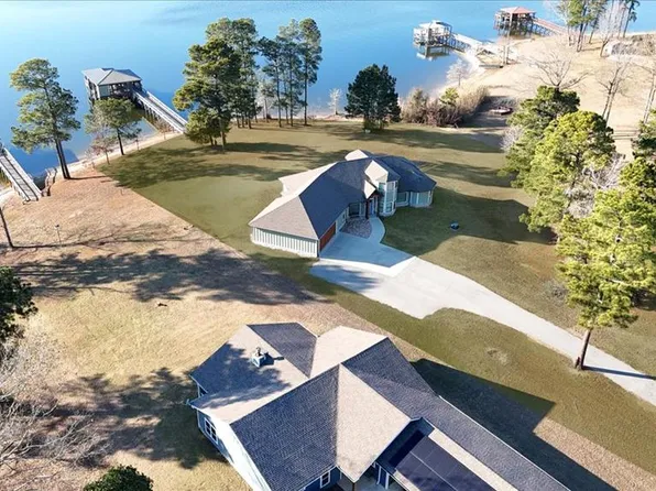 400 Sunnyshore Dr, Hemphill, TX 75948