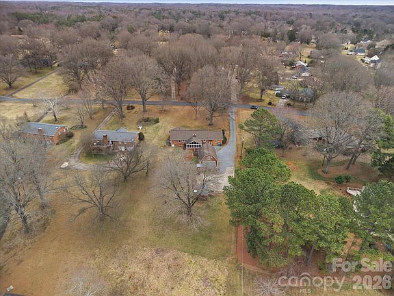 4th image of 6309 Farmlake Dr