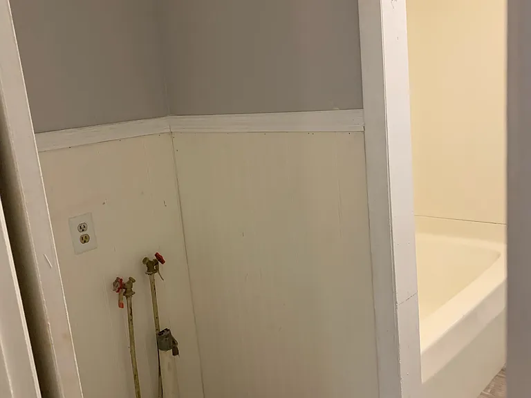 12-16 Mangam St #12B — Photo 6