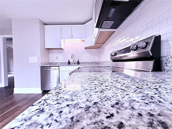 5th image of 1111 Branson St