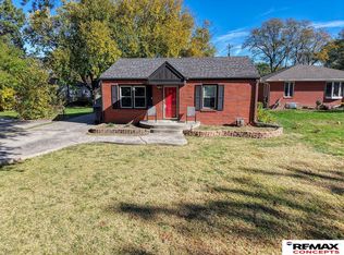 3460 Richmond Rd, Lincoln, NE 68504