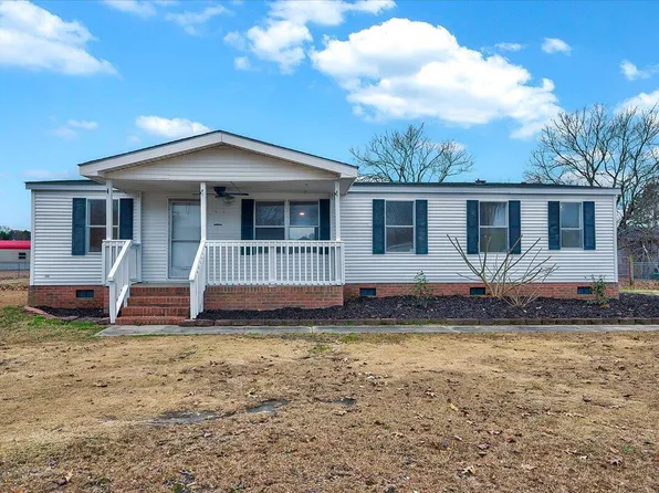 4224 Fulton St, Fayetteville, NC 28312