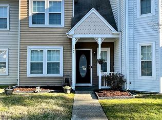 106 Heather Way APT E, Yorktown, VA 23693
