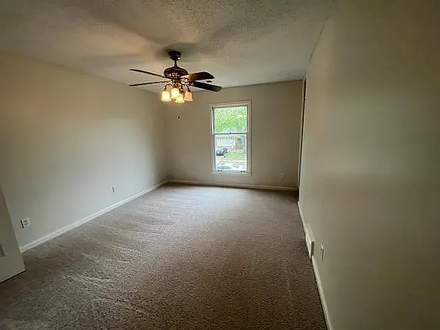 743 Grovewood Dr — Photo 14