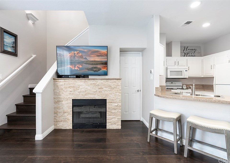 1st image of 1070 S Saint Tropez Ave