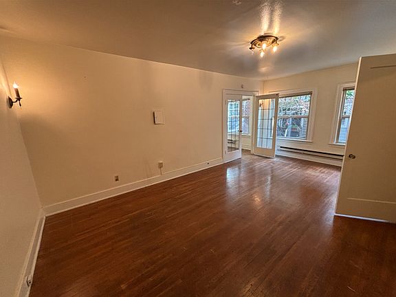 2nd image of 5019 Phinney Ave N #302