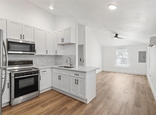 911 Knight St #D, Houston, TX 77022