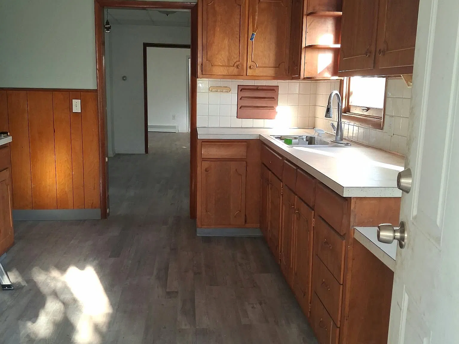 2 bed, 980 sqft, $1,700 — Photo 2