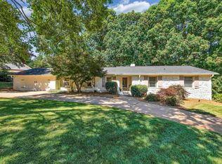 3 Twin Lake Rd, Greenville, SC 29609