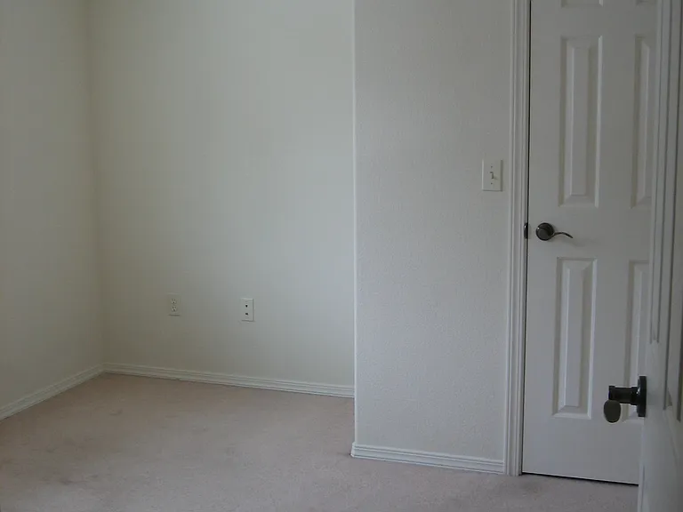 1719 Grant Rd — Photo 15