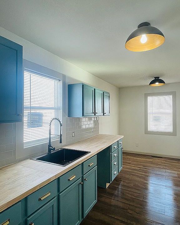 219 N Holmes St, Potwin, KS 67123 Zillow