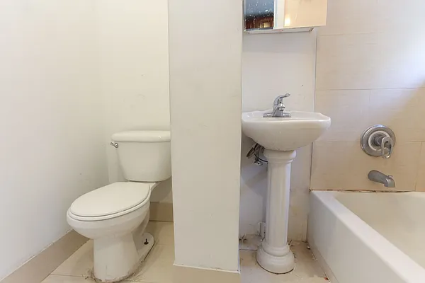 Rented by Gatsby Enterprises, LLC | media 13