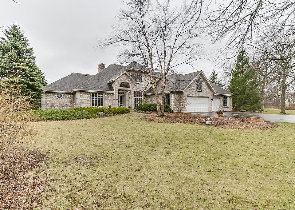 1st image of 4431 Hampshire Hill Dr