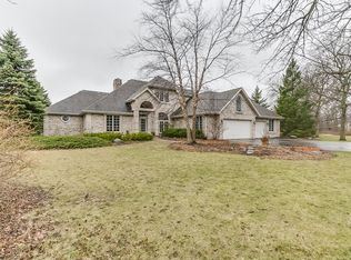 4431 Hampshire Hill Dr, Waterford, WI 53185