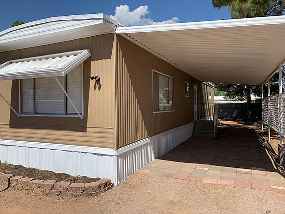 Additional covered patio or carport