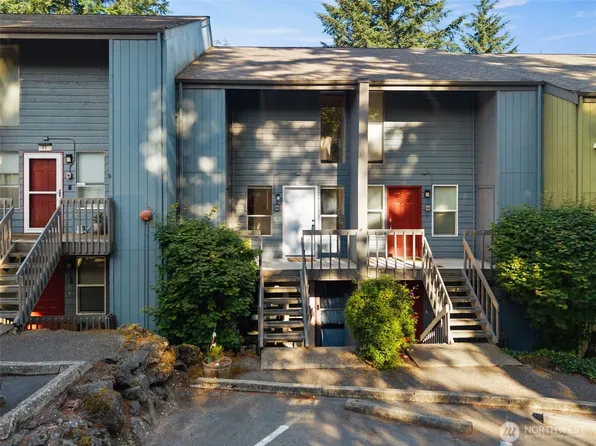 500 N National Avenue #14, Bremerton, WA 98312