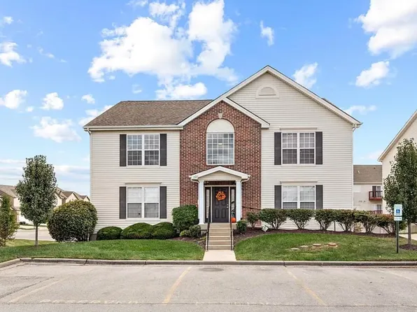 708 Harbor Woods Dr #C, Fairview Heights, IL 62208