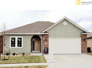 4506 SW Olympia Dr, Lees Summit, MO 64082