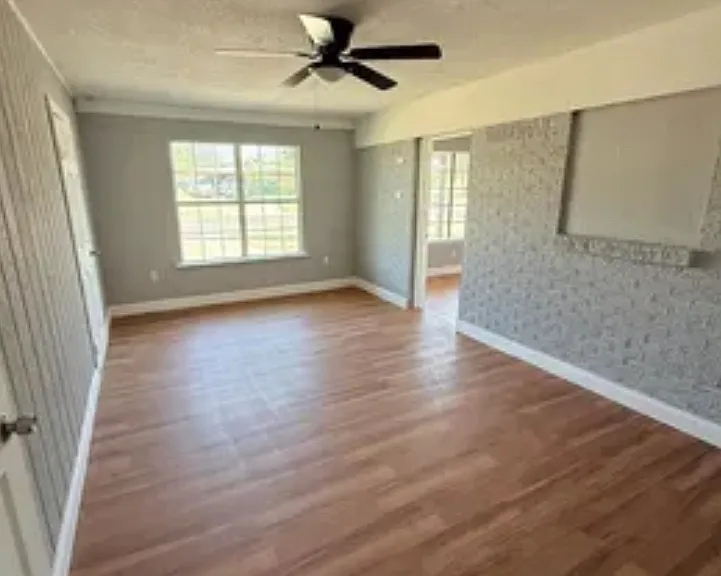 1908 Morrison Dr — Photo 9