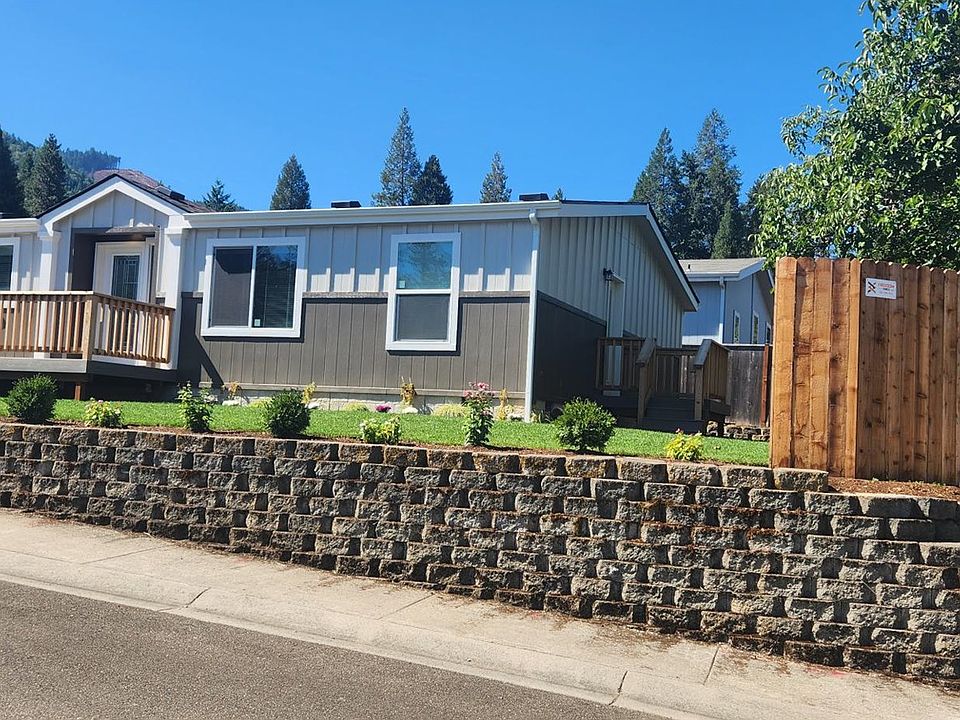 1st image of 115 Wild Creek Way