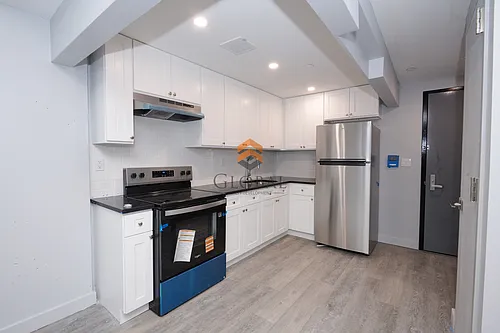 1985 Jerome Ave #6H Photo 1