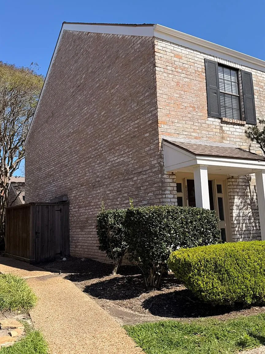 2 bed, 2.5 bath, 1560 sqft, $2,195 — Photo 2