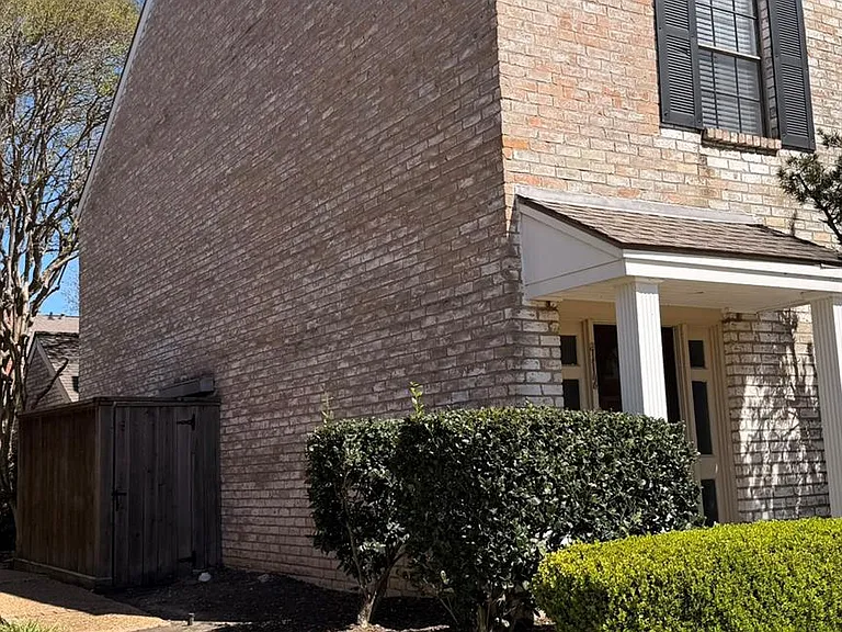 712 Augusta Dr #712 — Photo 2