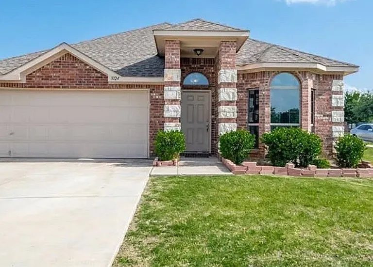 3024 Ortiz Dr — Photo 1