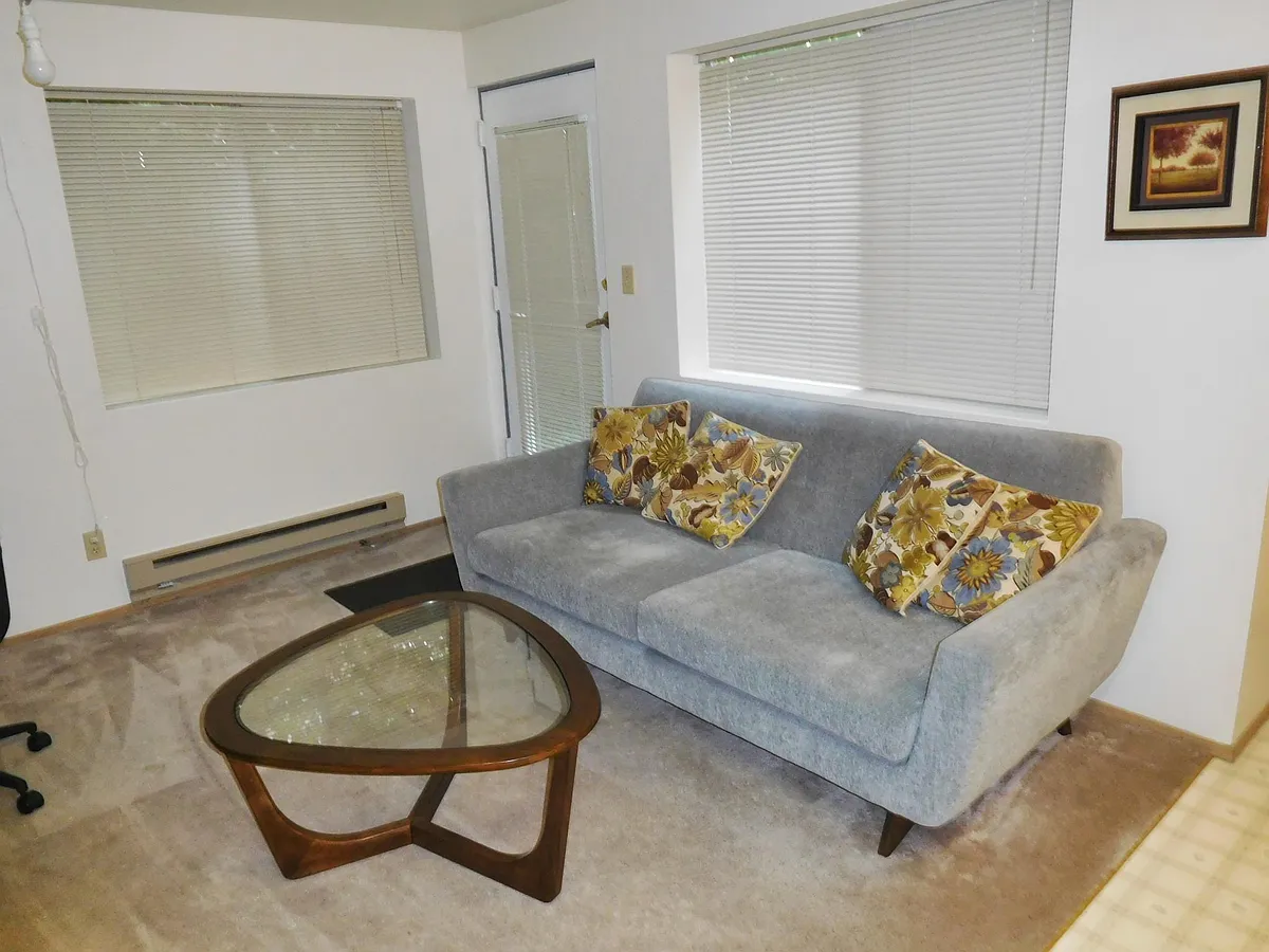 Building Photo - 4727 Ravenna Ave NE #101