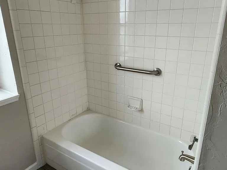 520 Kirkland Dr — Photo 10