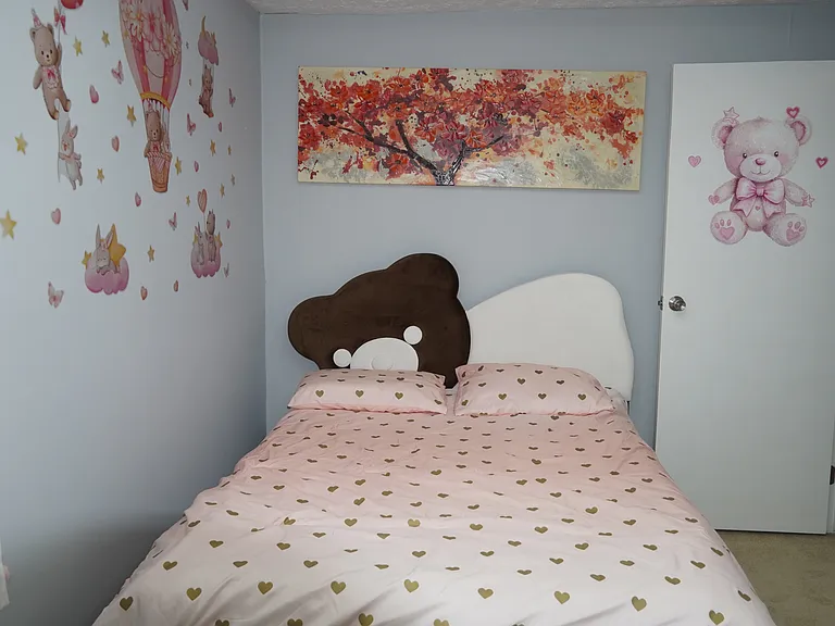 full bed, purchased 09/25, never used
