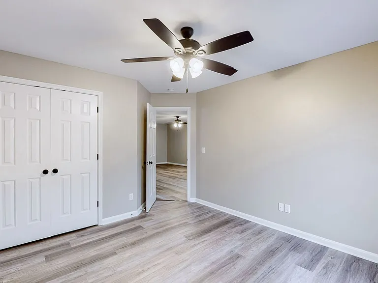 101 Manor Ave — Photo 11