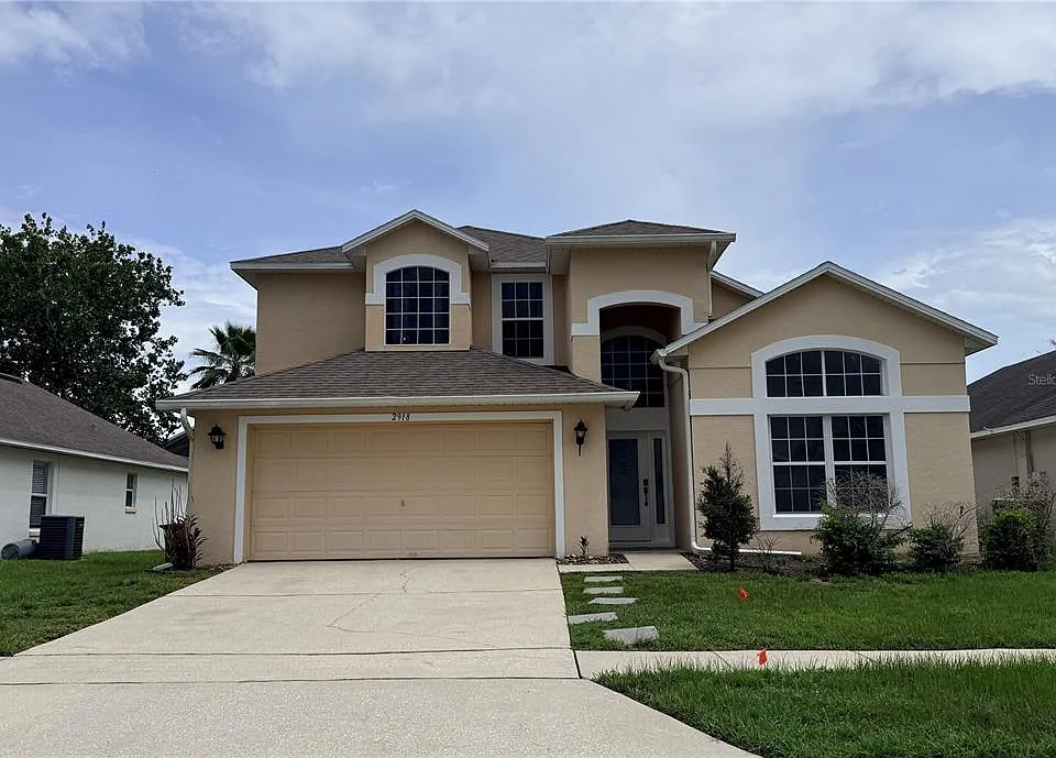 2918 Blooming Alamanda Loop
