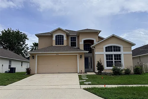 2918 Blooming Alamanda Loop Photo 1