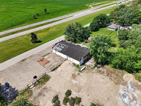 5th image of 9070 NE 12th Ave