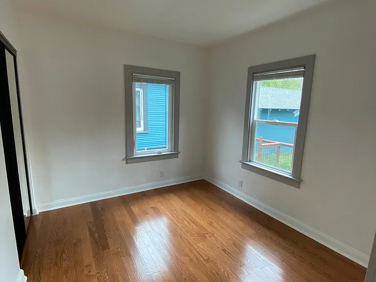 511 Mill St — Photo 4