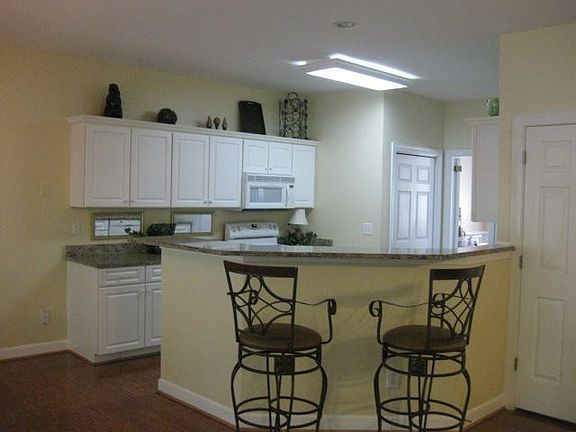 Breakfast Bar Area