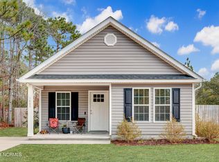 1005 Fillmore St, Southport, NC 28461