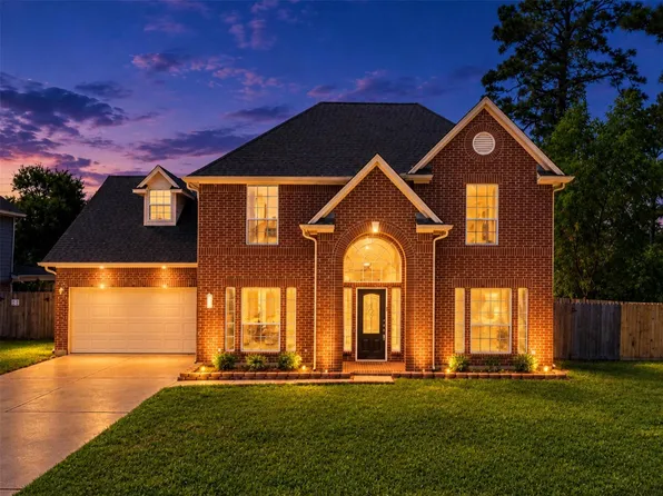 1019 Highland Woods Dr, Highlands, TX 77562