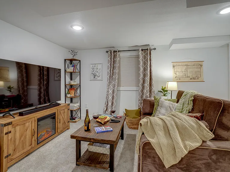 4831 NE Prescott St #B — Photo 18