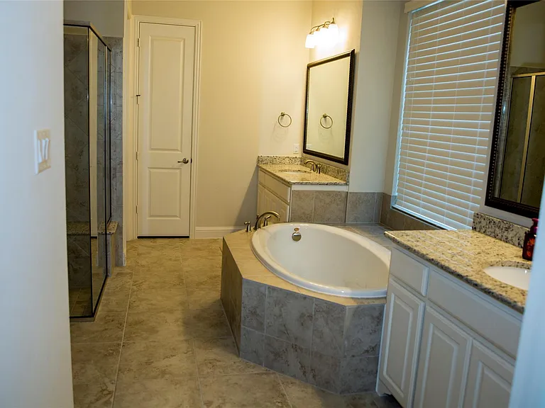 14815 Kemps Lndg — Photo 21