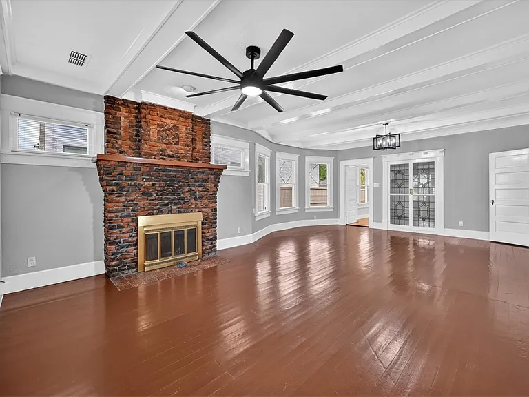 718 Haines Ave — Photo 7