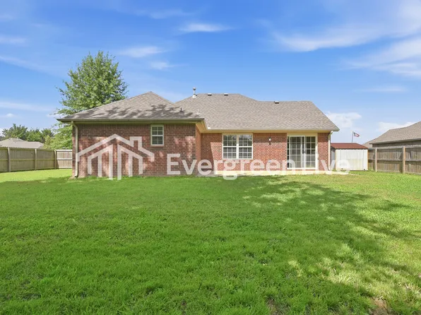1119 River Oak St, Elkins, AR 72727