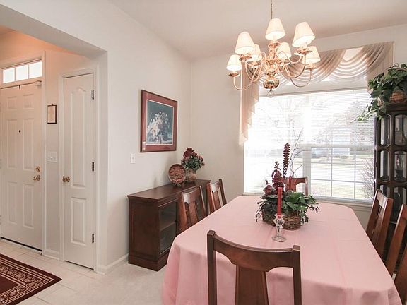 2nd image of 2979 Framingham Ln