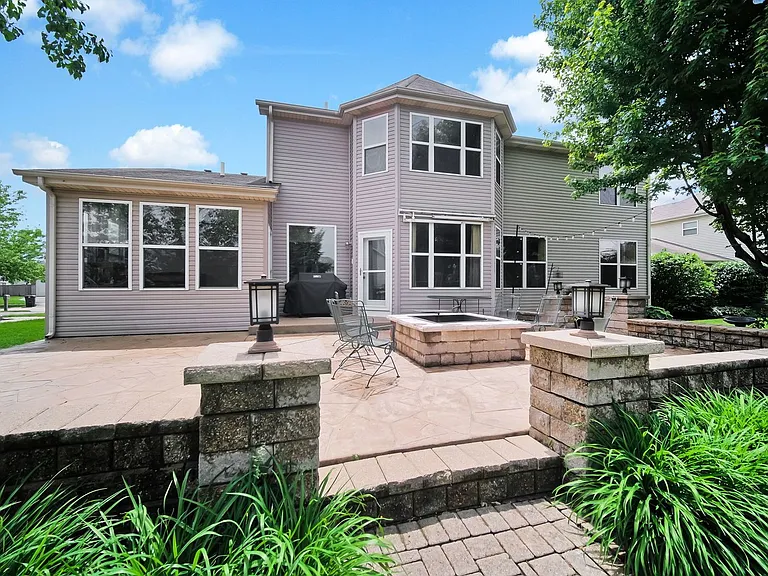 322 Hemlock Ln — Photo 45